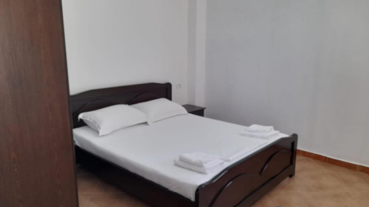 Vita Apartment - Spacious Garden And Balcony 5 Min To Beach & Center Ksamil Dış mekan fotoğraf
