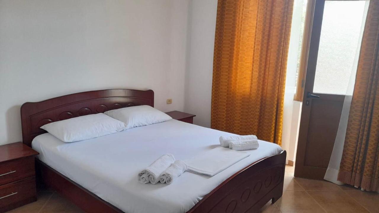 Vita Apartment - Spacious Garden And Balcony 5 Min To Beach & Center Ksamil Dış mekan fotoğraf
